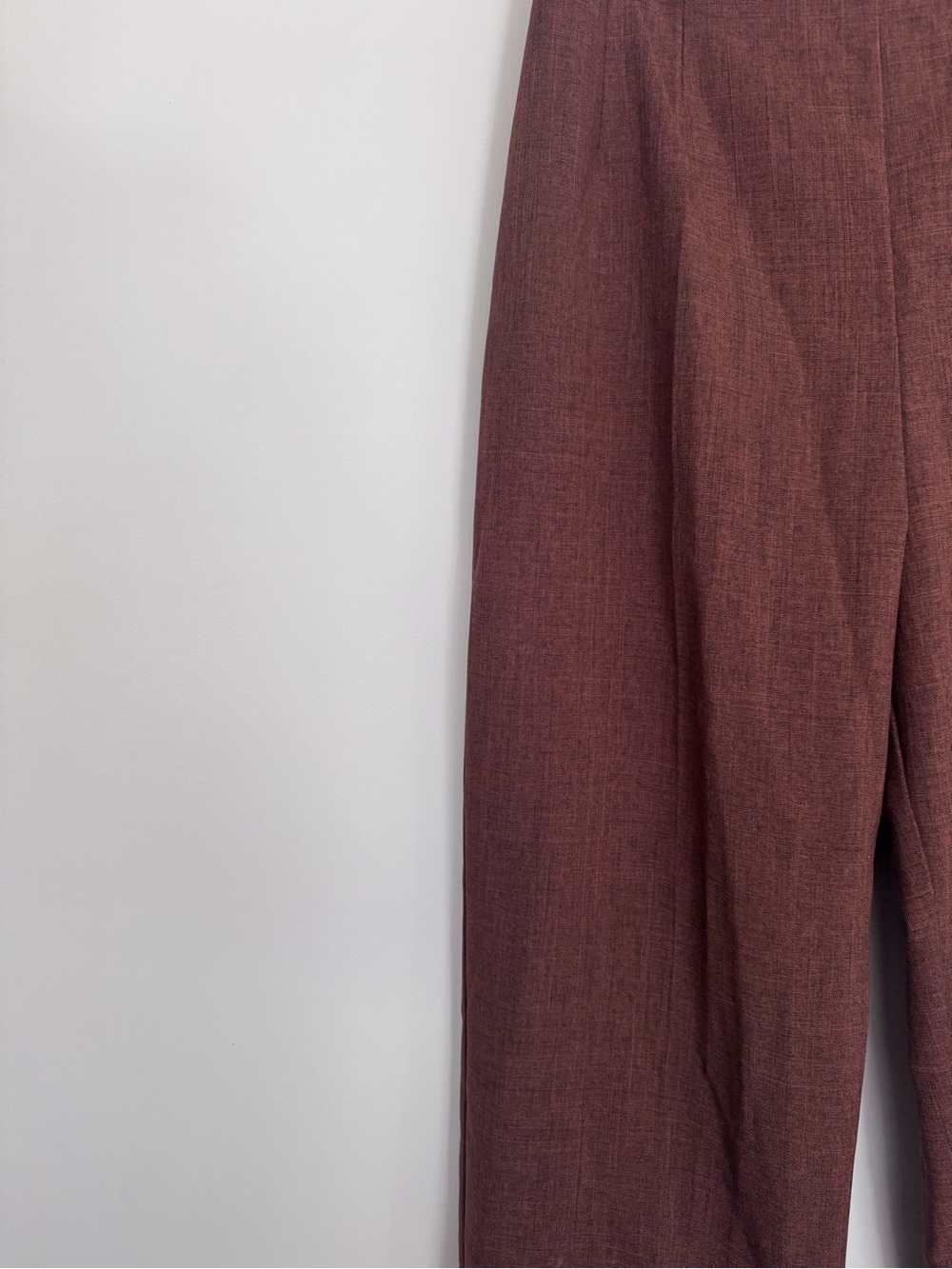 Men's Straight-Leg Dress Pants in Burgundy